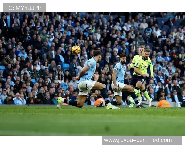 英超焦点战那不勒斯与曼联激战成平局补时进球引发全场狂欢 英超焦点战那不勒斯与曼联激战成平局补时进球引发全场狂欢
