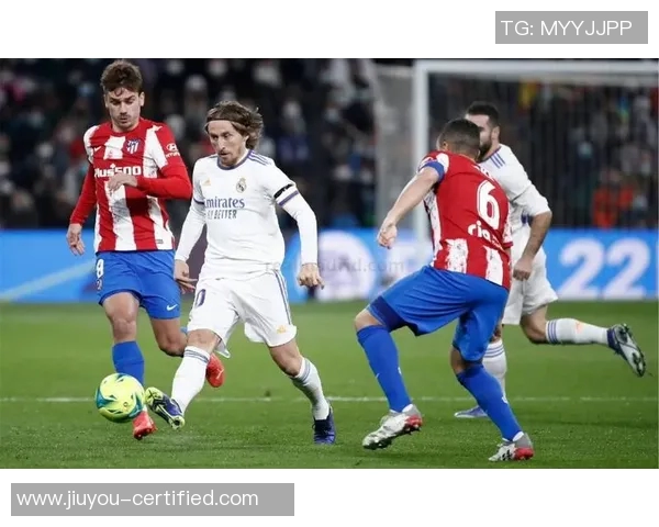 西甲激战马德里竞技大胜巴黎圣日耳曼五球狂潮引发全场狂欢