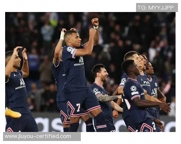 德甲激战莱比锡大胜巴黎圣日耳曼帽子戏法点燃全场激情