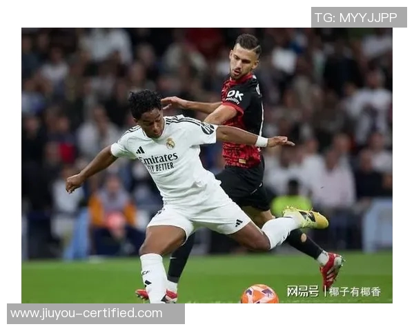 皇马狂胜里昂五球大捷神奇扑救点燃全场激情