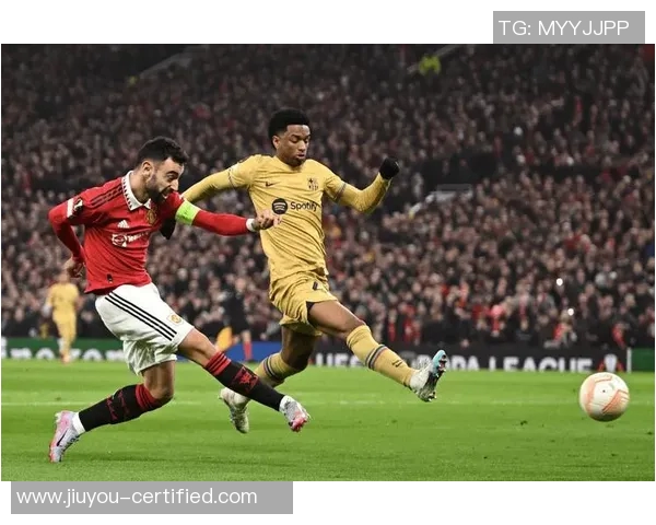 欧冠激战曼联大胜巴萨点球大战瞬间点燃全场激情