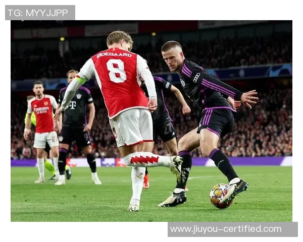 德甲精彩对决阿森纳与里昂战成平局神扑瞬间引发全场热议 德甲精彩对决阿森纳与里昂战成平局神扑瞬间引发全场热议