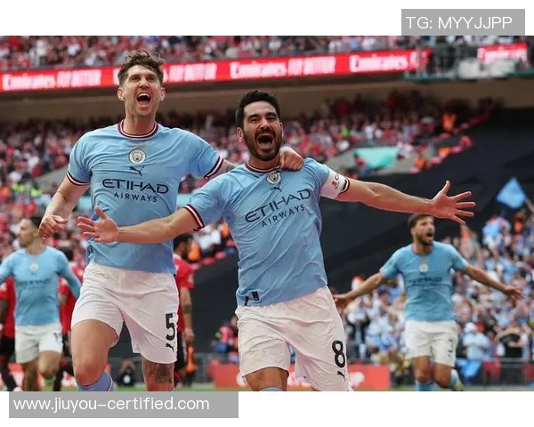 英超激战:热刺与曼城战成平局乌龙球成比赛转折点分析 英超激战:热刺与曼城战成平局乌龙球成比赛转折点分析