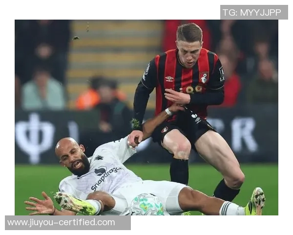 国王杯精彩对决那不勒斯大胜曼联乌龙球成比赛转折点